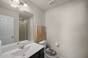11714 Glossy Oak Ln, Houston, TX 77066 - Photo 13
