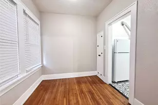 1126 Berthea St, Houston, TX 77006 - Photo 5