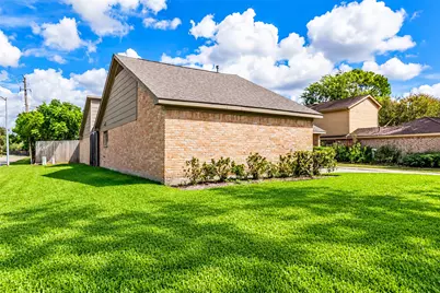 11542 Wickersham Lane, Houston, TX 77077 - Photo 35