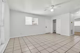 809 Brooks St, Houston, TX 77009 - Photo 5