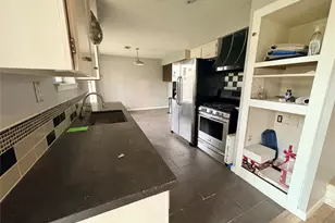 11618 Hillcroft Ave, Houston, TX 77035 - Photo 21