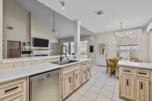 2372 Autumn Mist Ct, League City, TX 77573 - Photo 13