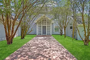 1412 Hollier Rd, Friendswood, TX 77546 - Photo 1