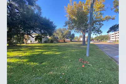 4800 Bellaire Boulevard, Bellaire, TX 77401 - Photo 7