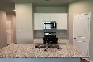 13872 Rock Island Trl, Conroe, TX 77384 - Photo 3