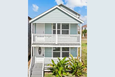 1412 Avenue M 1/2, Galveston, TX 77550 - Photo 1