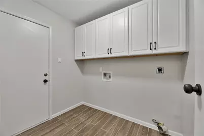 7 E Brookberry Court, The Woodlands, TX 77381 - Photo 23