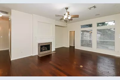 405 Meadow Bend Drive, Friendswood, TX 77546 - Photo 5