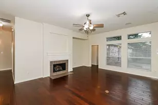 405 Meadow Bend Dr, Friendswood, TX 77546 - Photo 5