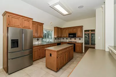 405 Meadow Bend Drive, Friendswood, TX 77546 - Photo 7
