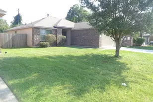 7906 Big Oak Dr, Texas City, TX 77591 - Photo 3
