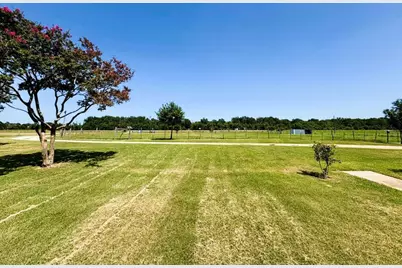 9596 W US Highway 79, Hearne, TX 77859 - Photo 19