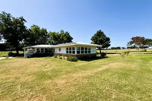 9596 W US Hwy 79, Hearne, TX 77859 - Photo 1