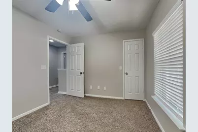 5 Regency Court, Conroe, TX 77304 - Photo 13
