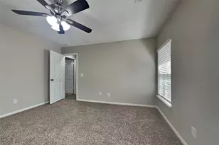 5 Regency Ct, Conroe, TX 77304 - Photo 17