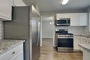 5 Regency Ct, Conroe, TX 77304 - Photo 7