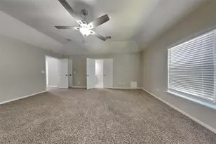 5 Regency Ct, Conroe, TX 77304 - Photo 9