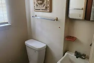 5243 Greylog Dr, Houston, TX 77048 - Photo 17