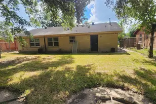 5243 Greylog Dr, Houston, TX 77048 - Photo 25