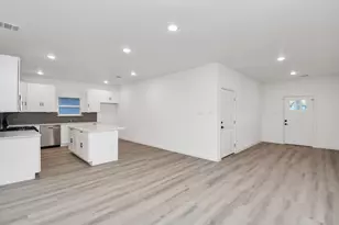 15376 Coaltown Rd, Willis, TX 77378 - Photo 9