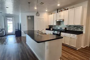 2606 Oakwood Blf Trl, Houston, TX 77038 - Photo 7