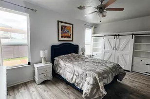 2606 Oakwood Blf Trl, Houston, TX 77038 - Photo 13