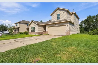 6623 Blimp Base Blvd, Hitchcock, TX 77563 - Photo 1