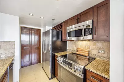 3525 Sage Road #1010, Houston, TX 77056 - Photo 15