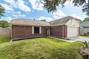 19706 Centerlake Ln, Spring, TX 77379 - Photo 5