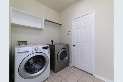 15111 Snow Hill Court, Sugar Land, TX 77498 - Photo 17