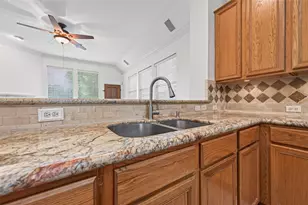9311 Cantata Ct, Houston, TX 77040 - Photo 13