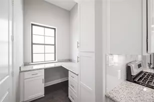 3327 Beverly Frst Dr, Houston, TX 77057 - Photo 5