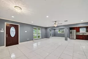 4901 Burning Tree Dr, Baytown, TX 77521 - Photo 5