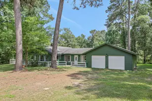 32 Gov Culberson Cir, Point Blank, TX 77364 - Photo 3