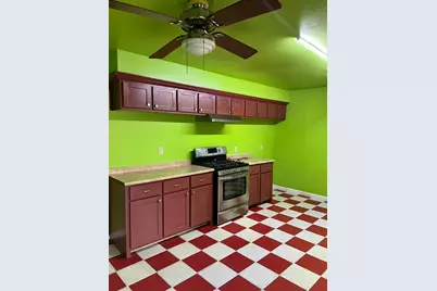 9314 Valley Stream Street, Houston, TX 77037 - Photo 5