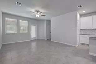 391 Sunrise Ranch Dr, Montgomery, TX 77316 - Photo 11