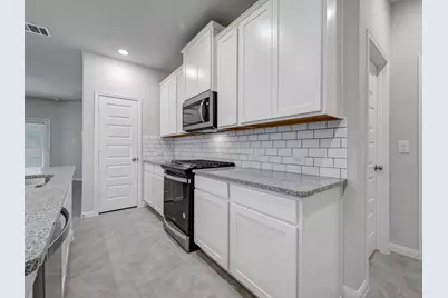 391 Sunrise Ranch Drive, Montgomery, TX 77316 - Photo 9