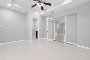 11702 Leader St, Houston, TX 77072 - Photo 9