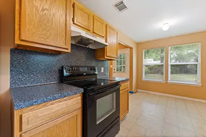 10344 Royal Damon Drive, Conroe, TX 77303 - Photo 13