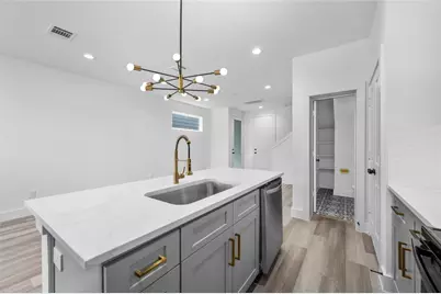 4610 Crown Grove Lane, Houston, TX 77018 - Photo 9