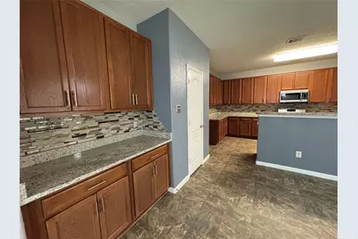 19419 Remington Bend Drive, Houston, TX 77073 - Photo 9