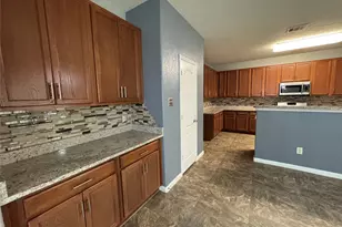 19419 Remington Bend Dr, Houston, TX 77073 - Photo 9