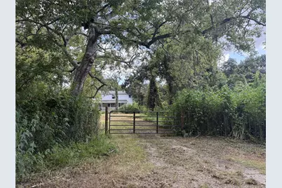 2529 Commerce Street, Liverpool, TX 77577 - Photo 5