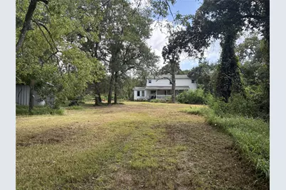 2529 Commerce Street, Liverpool, TX 77577 - Photo 1