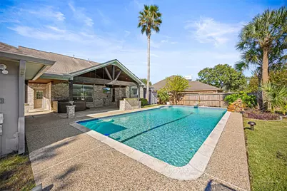 1305 Buttonwood Drive, Friendswood, TX 77546 - Photo 3