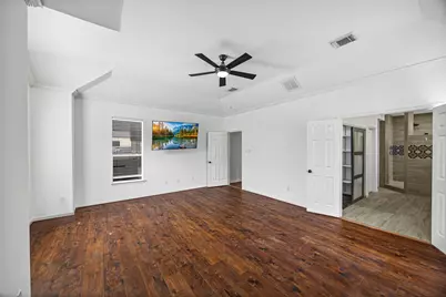 1305 Buttonwood Drive, Friendswood, TX 77546 - Photo 11