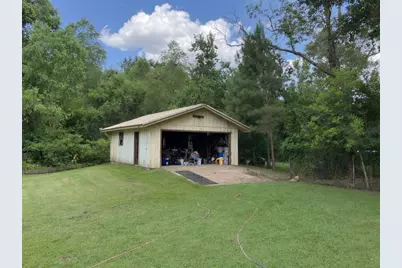 307 County Road 3997, Cleveland, TX 77328 - Photo 17