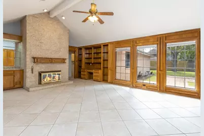 3926 Oak Gardens Drive, Houston, TX 77339 - Photo 9