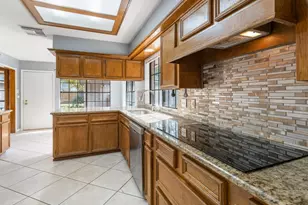 3926 Oak Gardens Dr, Houston, TX 77339 - Photo 7