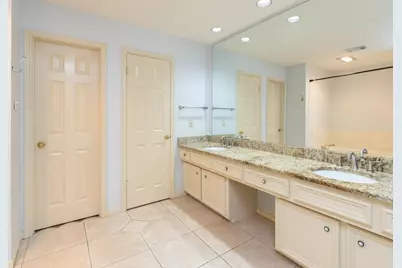 3926 Oak Gardens Drive, Houston, TX 77339 - Photo 13
